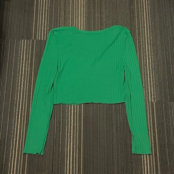 Green Button Up Long Sleeve Top - Picture 4 of 4